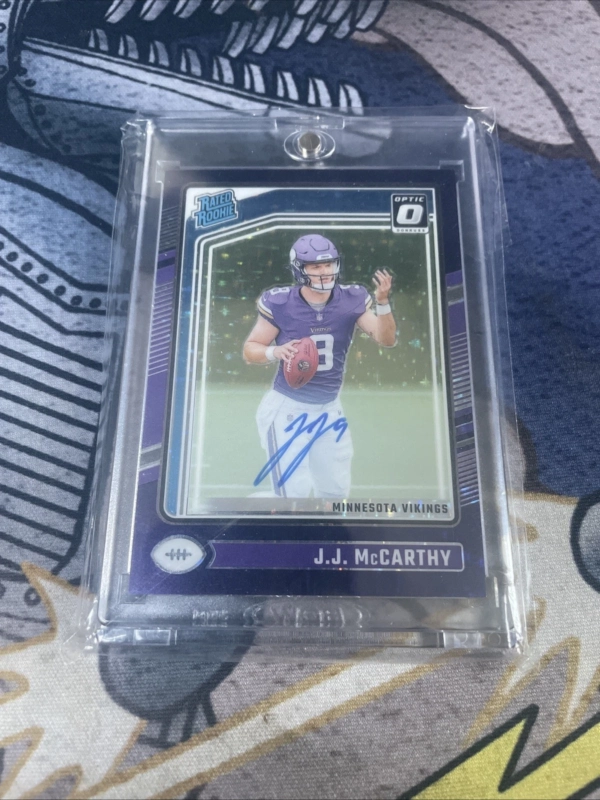 2024 Donruss Optic JJ MCCARTHY Purple Stars FOTL On Card AUTO #235 RC /42