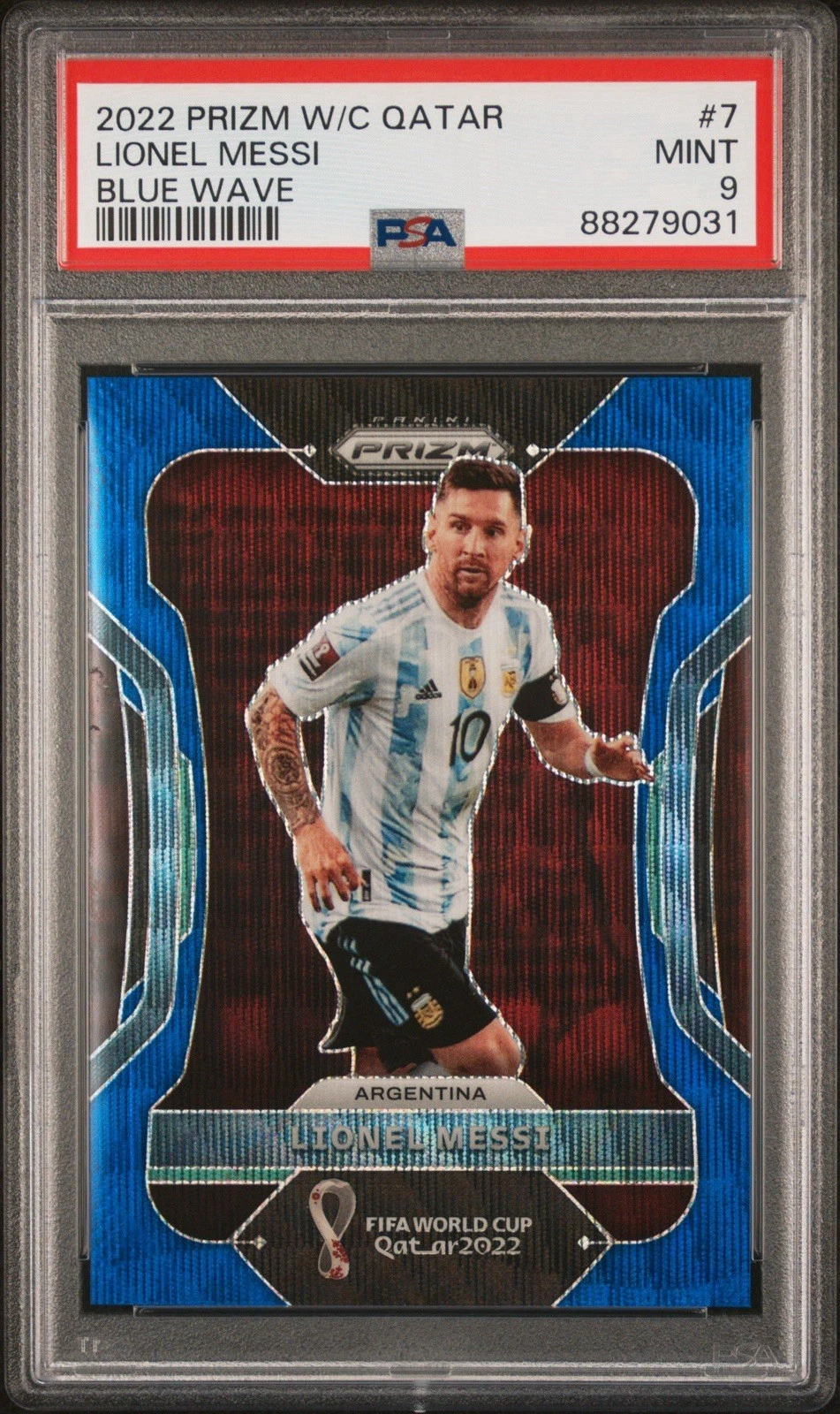 2022 Panini Prizm World Cup Argentina Lionel Messi Blue Wave /199 PSA9