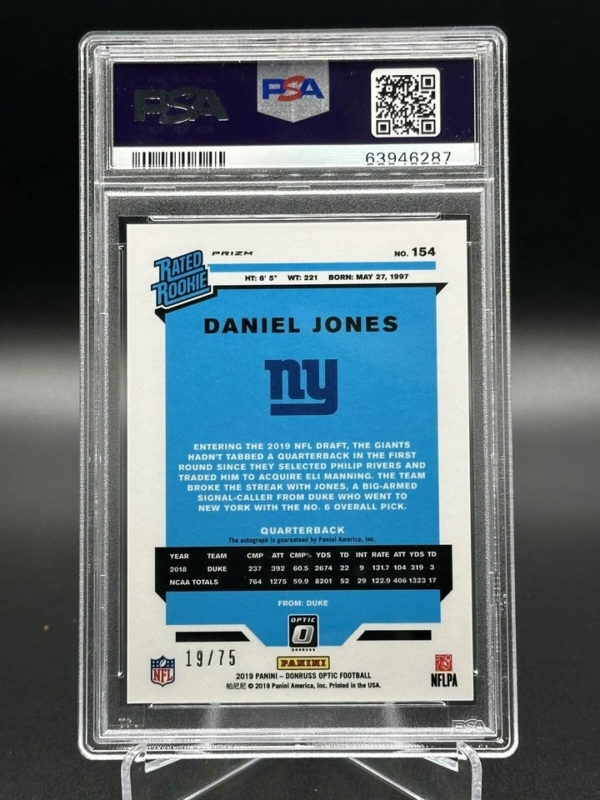 2019 Donruss Optic Daniel Jones Blue Prizm Rookie RC Auto Color Match /75 PSA 10 - Image 2