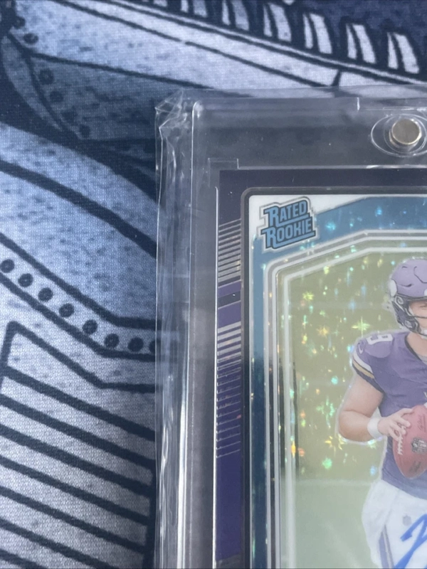 2024 Donruss Optic JJ MCCARTHY Purple Stars FOTL On Card AUTO #235 RC /42 - Image 6