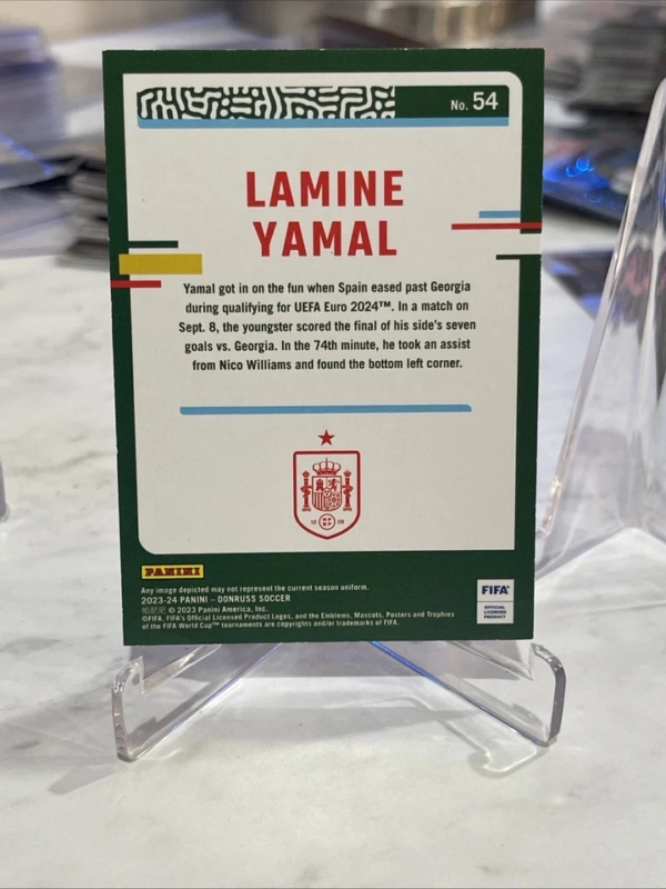 2023-24 Panini Donruss Soccer FIFA Lamine Yamal #54 RC Rookie Pink Cubic SSP /99 - Image 2