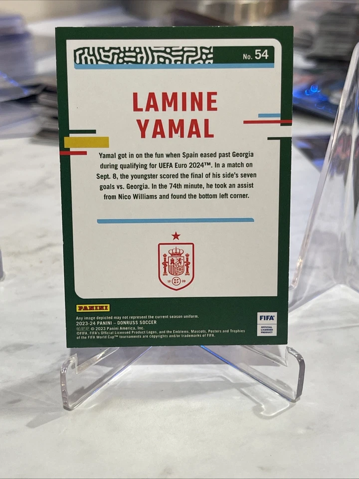 2023-24 Panini Donruss Soccer FIFA Lamine Yamal #54 RC Rookie Pink Cubic SSP /99 - Image 2